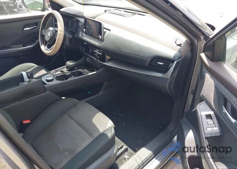 2021 Nissan Rogue Sv Intelligent Awd z USA, uszkodzony, nr VIN 5N1AT3BB5MC718414